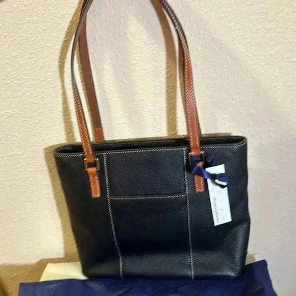 Dooney and Bourke Lexington tote bag - Picture 3 of 10
